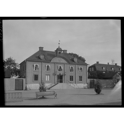 SLM X1559-80 - Rådhuset och Kungshuset i Mariefred, 1928