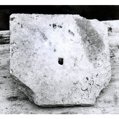 SLM 4668 - Solur av kalksten, 1700-tal
