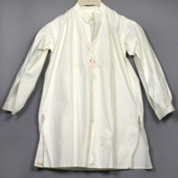 SLM 28438 - Skjorta av vit bomull märkt 