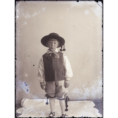 SLM X10-589 - Porträtt av en pojke