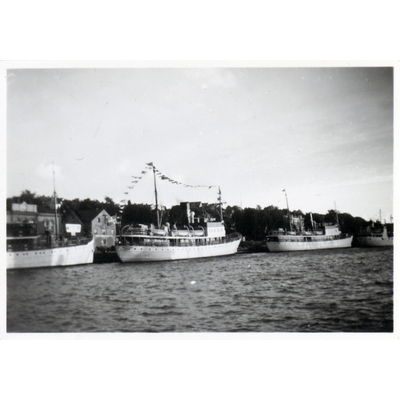 SLM P2019-0396 - Fartyg i Nyköping, 1940-tal