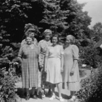SLM P09-947 - Evelina Sjöberg, Viola, Cecilia af Klercker, Greta och Gerda Nyström, 1940-tal