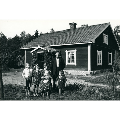 SLM SEM_Eg1887 - Familjen Ernst Edlund, Mariedal.