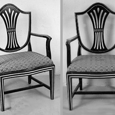 SLM 8963 1-2 - Stolar i gustaviansk stil, kopior av stolar, vilka blivit förstörda i en brand i hemmet i Hölö