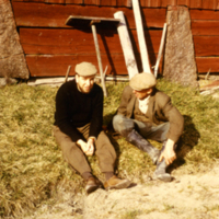 SLM P09-1424 - Ivar Karlsson på Långmaren och Sture Lestner omkring 1963-64