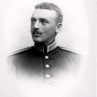 SLM M032448 - Porträtt av man i uniform