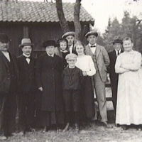 SLM M002422 - Hanna och Gustaf Olsson med sina barn