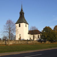 SLM D10-1329 - Stigtomta kyrka, kyrkoanläggningen från sydväst.