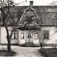 SLM M011881 - Västergård, Skällsta, manbyggnad uppförd 1923.