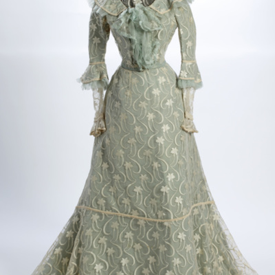 SLM 11367 - Blå sidenklänning med chiffon, har burits av Elisabeth Uggla f. 1863