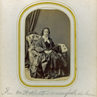 SLM P2013-087 - Fru Maria S Hultenheim född Cederbaum (1810-1864), gift med Ryttmästare Johan Fredrik Hultenheim
