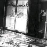 SLM D1-108 - Interiör, guldsmeden Forsmans butik vid stora torget i Nyköping, 1940-tal