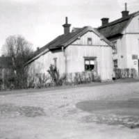 SLM M033707 - Bostadshuset 'Liljeholmen' på Brunnsgatan i Nyköping, byggnaden revs 1940
n
