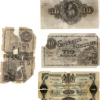 SLM 35913 1-4 - Tre falska 10-kronorssedlar, handritade med penna, från Polisen i Eskilstuna