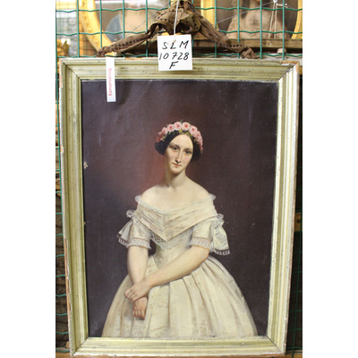 SLM 10728 - Oljemålning, kvinna i vit klänning med rosenkrans i håret, signerad SS 1847