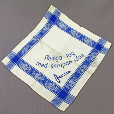 SLM 28601 - Rakhandduk i bomullsdamast med broderad bild och vers
