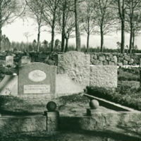 SLM M017670 - Kyrkogården, Lilla Malma kyrka 1942