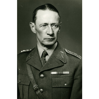 SLM SEM_E-DN42010 - Porträtt på överste Gustaf Berggren