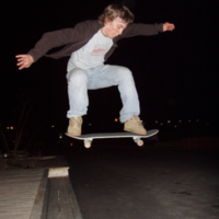 SLM D10-215 - Calle Wachtmeister på sin skateboard år 2004