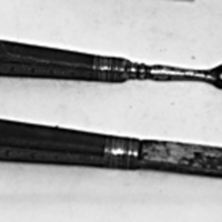 SLM 2238 1-3 - Läderfodral med kniv och gaffel, bestick från Tuna socken
