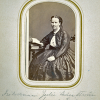 SLM P2013-092 - Friherrinnan Julie Cederström född Lagerstråle (1831-1915)