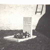 SLM R120-90-6 - Gustaf Ericssons grav på Härads kyrkogård