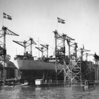 SLM P09-890 - Sjösättning i Göteborg 12 juli 1945 av A-B Disas M.S. ”Yvonne”