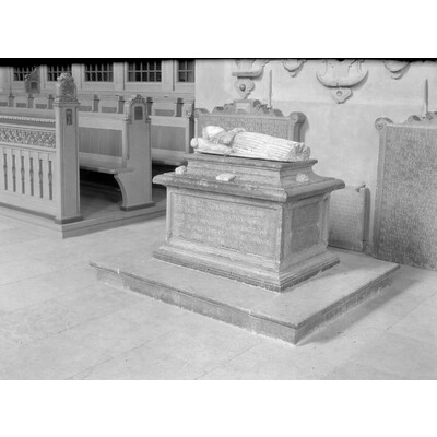SLM X1704-80 - Prinsessan Isabellas sarkofag