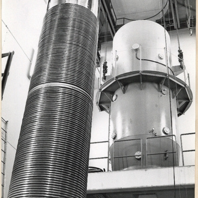 SLM P11-3597 - Van de Graaf-generatorn vid Studsviks forskningsanläggning på 1960-talet