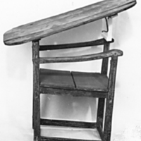 SLM 2607 - Matstol/bordsstol från Tystberga