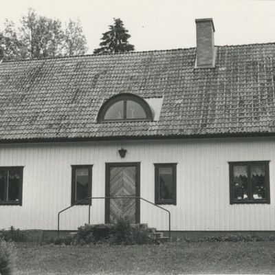 SLM S25-84-15 - Floda gästgiveri, Katrineholm, 1984