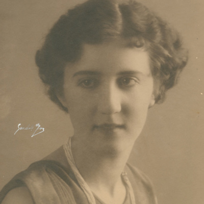 SLM P2015-655 - Karin Thilén (gift Wohlin) som ung kvinna på 1920-talet.