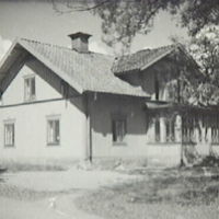 SLM M005402 - Hesselby, Bogsta socken, med manbyggnad uppförd 1885, år 1947