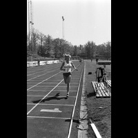 BLM Sba 19790526 b 17 - Kvinna som springer