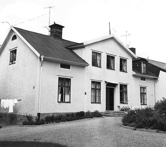 Gårdsinteriör, Östra Kyrkogatan 4. Fototid: 1963.