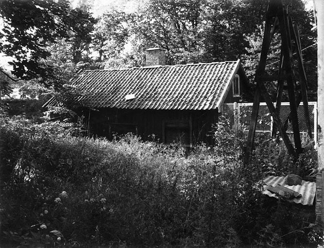 Uthus exteriör vid Perioden. Fototid: 1969.