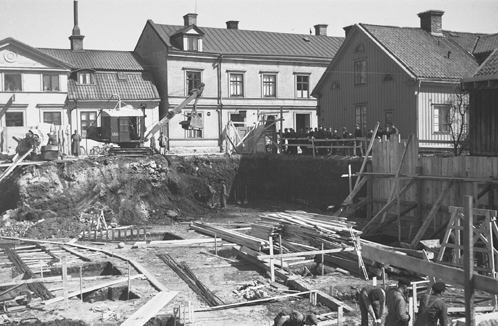 Grundgrävning. Slottsgatan. Fototid: 1942.