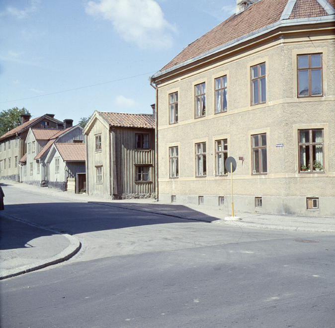 Brunnsgatan vid Kungsgatan. Fototid: 600626.