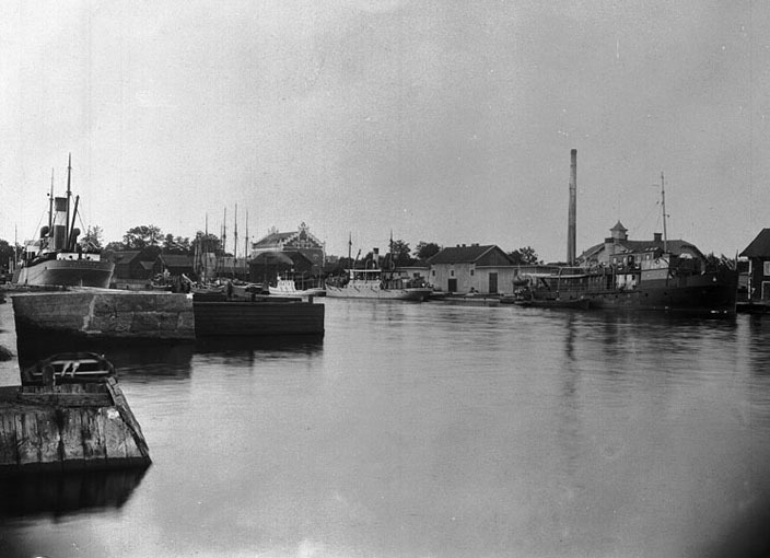 Nyköpings hamn. Fototid: 1916-1926.