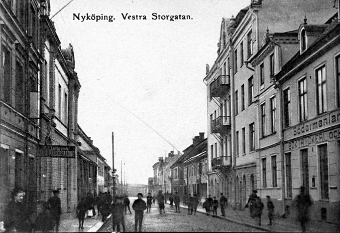 Nyköping. Vestra Storgatan. Södermanlands Nyhet...