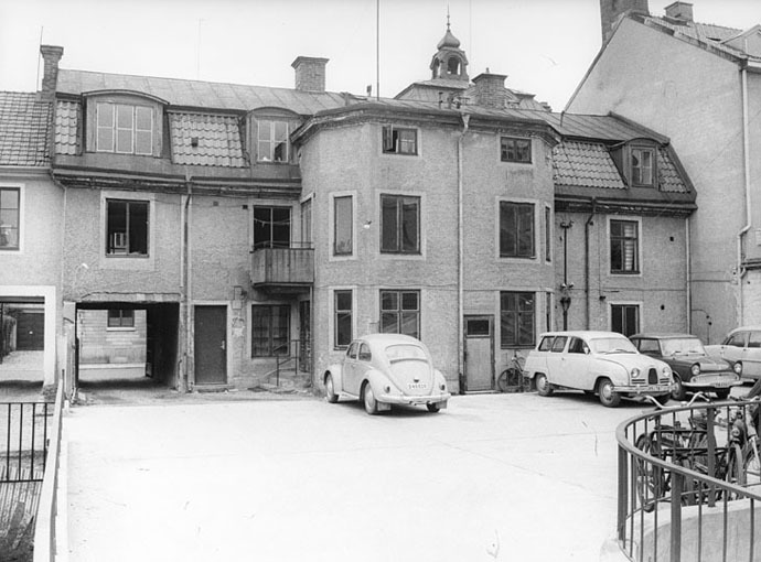 Gårdsinteriör, Östra Storgatan 4. Fototid: 1964.