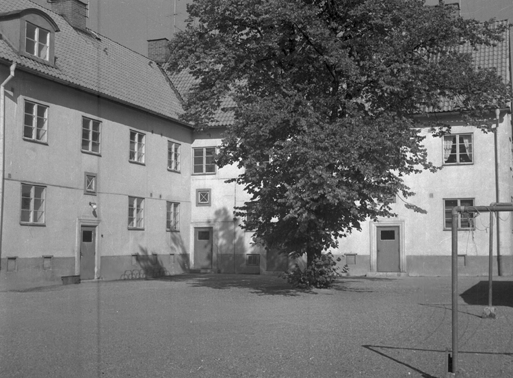 Kungsgatan 4/ Bagaregatan 10. Fototid: 1922-1968.