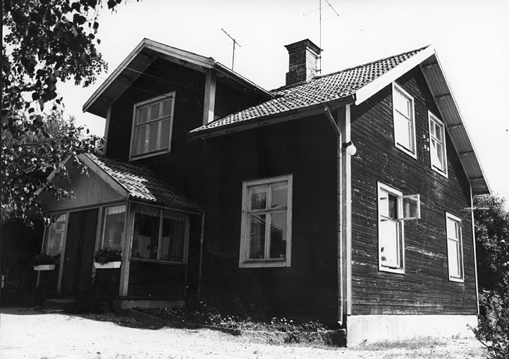Mariebergs bostadshus. Gården ägdes av Nyköping...