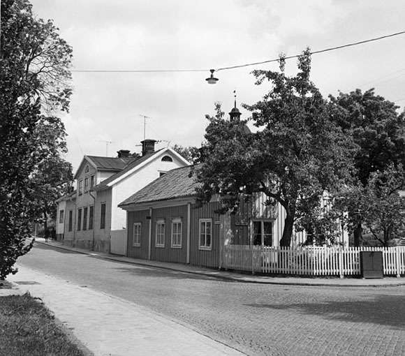 Östra Kyrkogatan 2. Fototid: 1963.