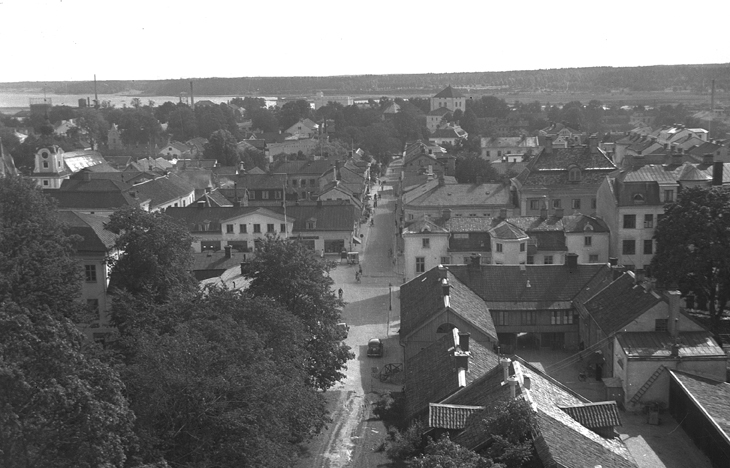 Utsikt från Västra Klockstapeln mot Nyköpingshus.