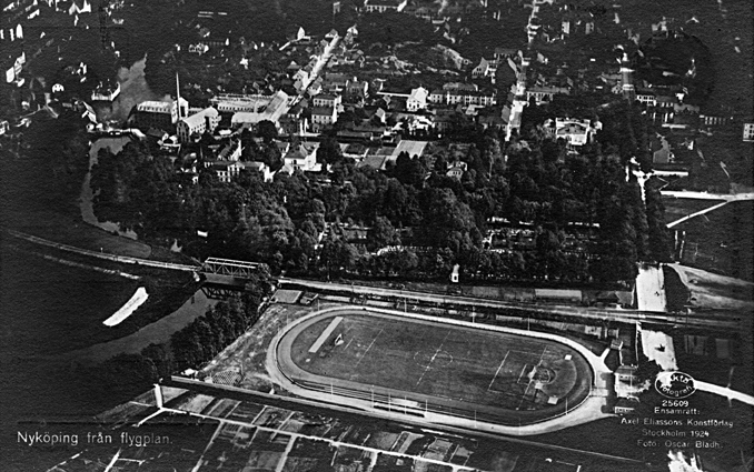 Nyköping från flygplan. Fototid: 1924.