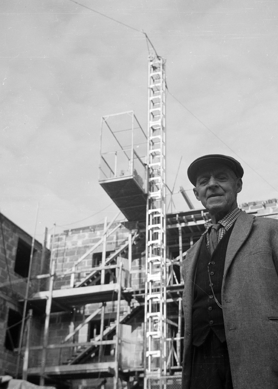 Emil Landqvist, Byggnadsarbetare. Fototid: 1964.