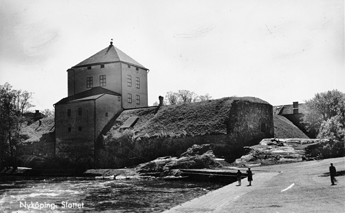Nyköping. Slottet. Fiskbron. Fototid: 1931-1970.