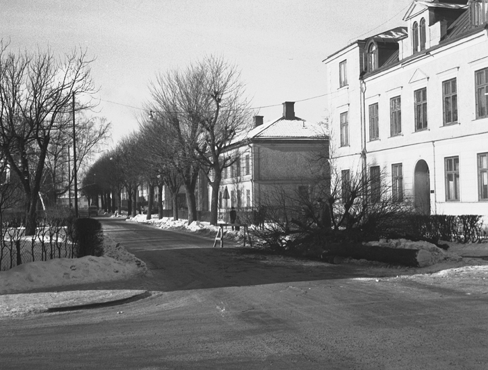 Repslagaregatan från Bagaregatan mot Fruängsgatan.