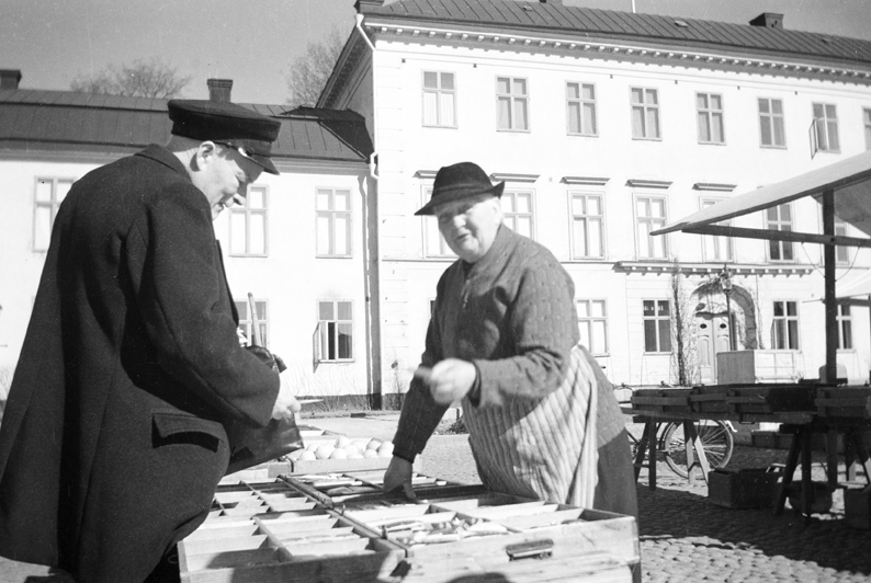 Torgdag, Stora Torget. Fototid: 1922-1968.